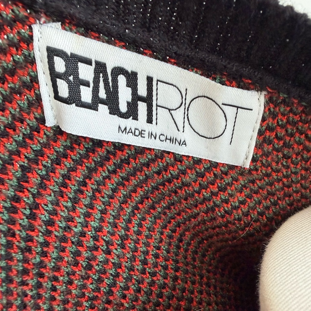 Beach Riot Joey Sweater in Red Roses - Picture 8 of 9
